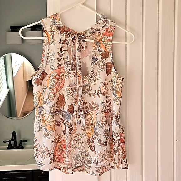 LOFT Baby Doll Autumn Patterned Shell - Picture 5 of 9